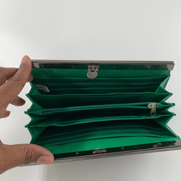 Small green and pink clutch bag - Picture 3 of 3